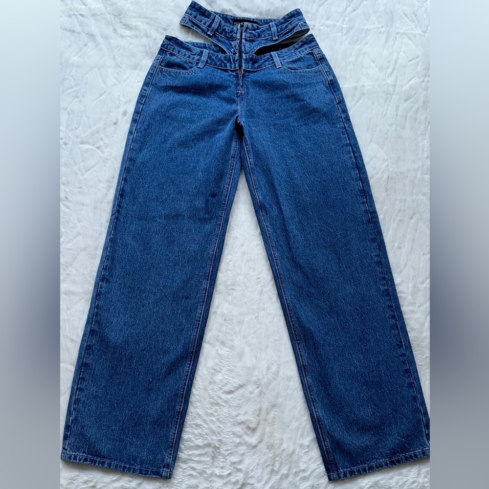 Jeans ancho.